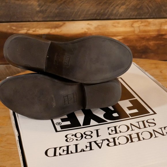 NWT Frye - Melissa Button Short - New - Picture 10 of 10